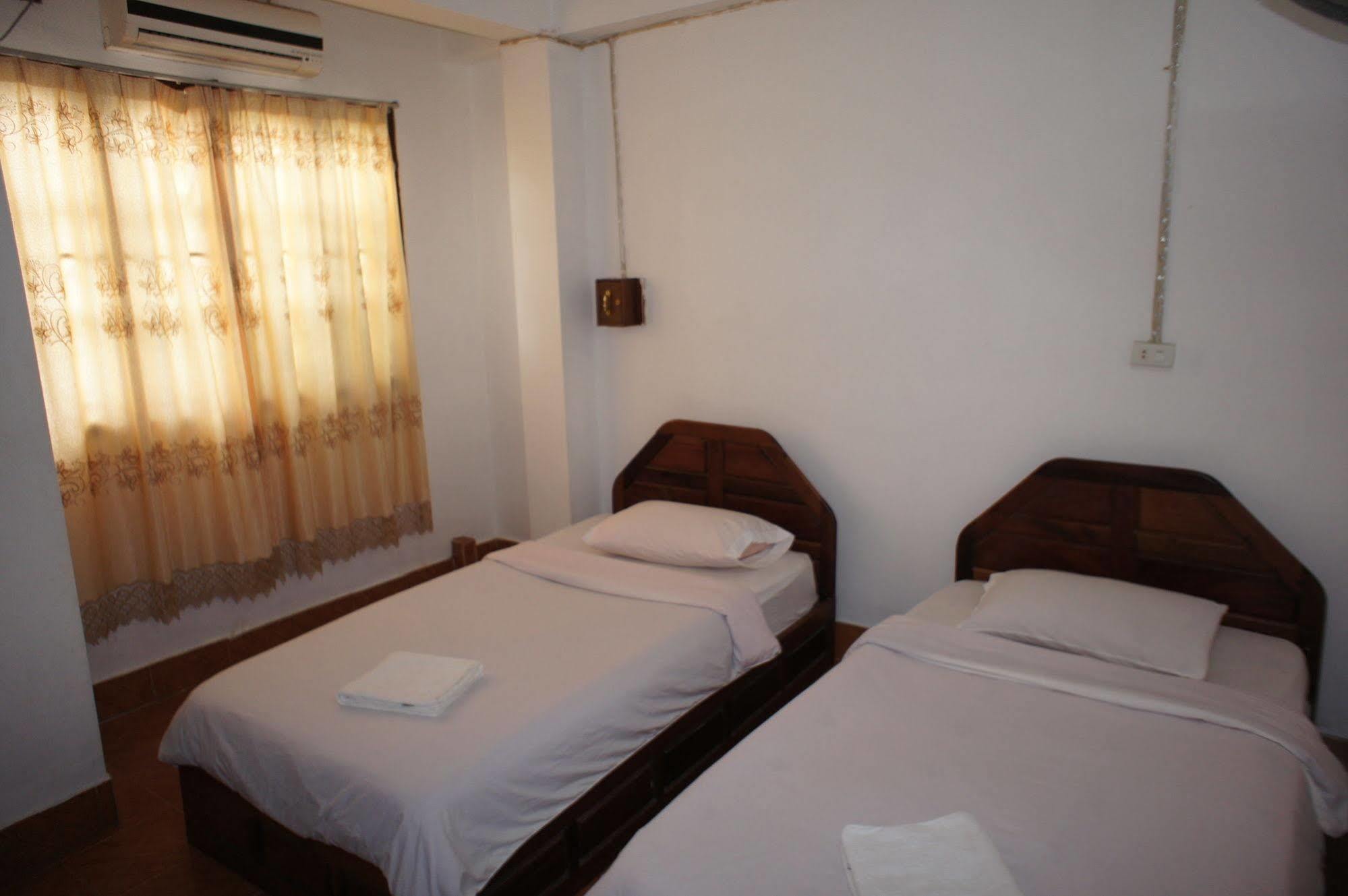 Malany Villa 2 Vang Vieng Exterior photo